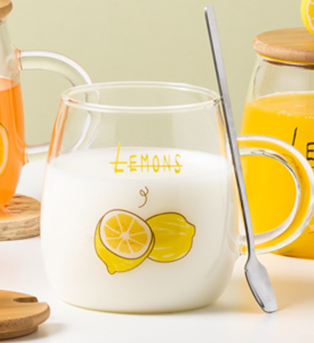 Кружка стеклянная «Half of the lemon»