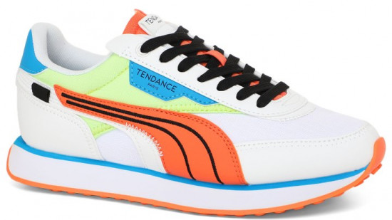 Кроссовки женские