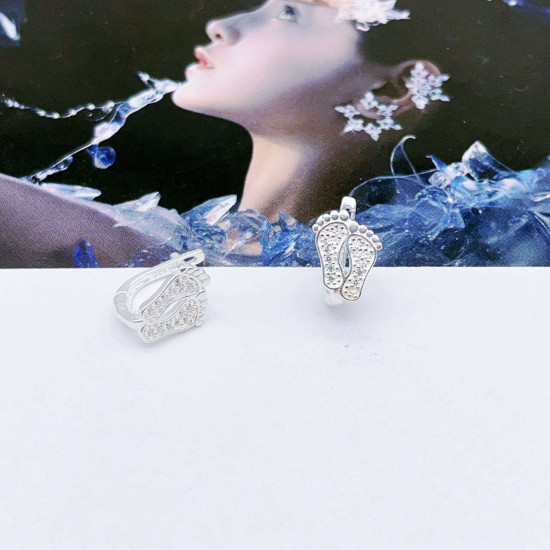 Серьги из серебра с кристаллом