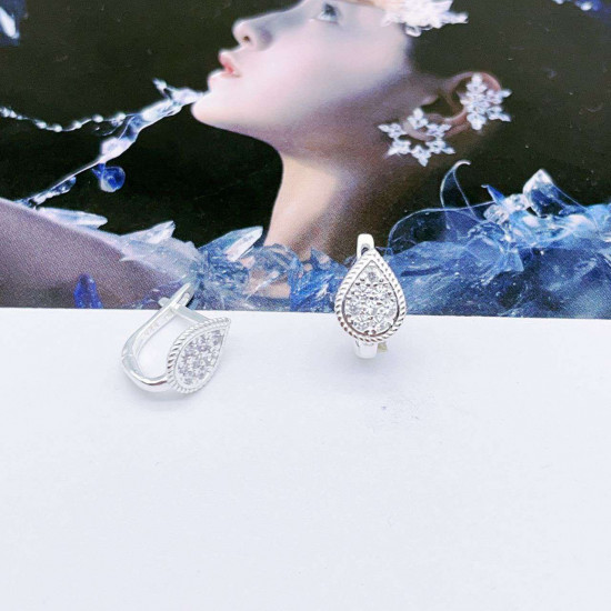 Серьги из серебра с кристаллом