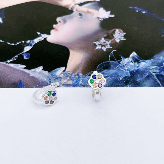 Серьги из серебра с кристаллом