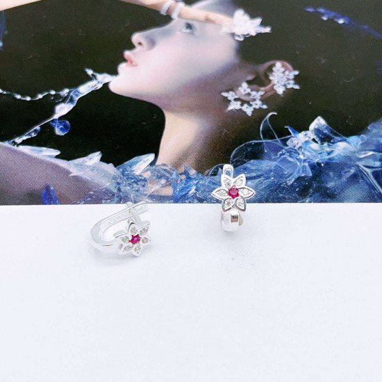 Серьги из серебра с кристаллом