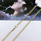 золотистый