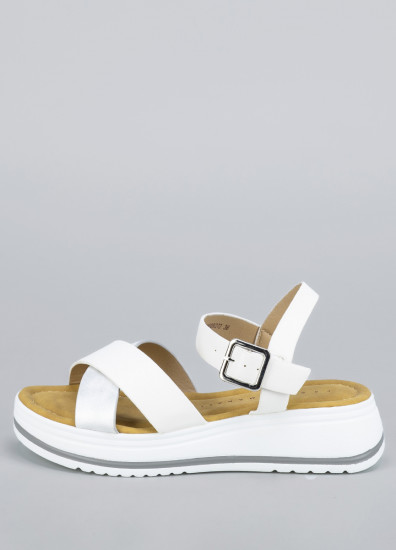 Босоножки для женщин