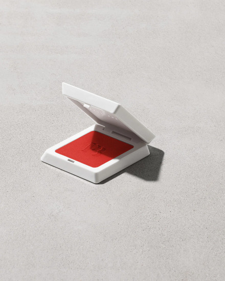 Румяна «Fenty Cheeks Suede Powder Blush», оттенок Daiquiri Dip