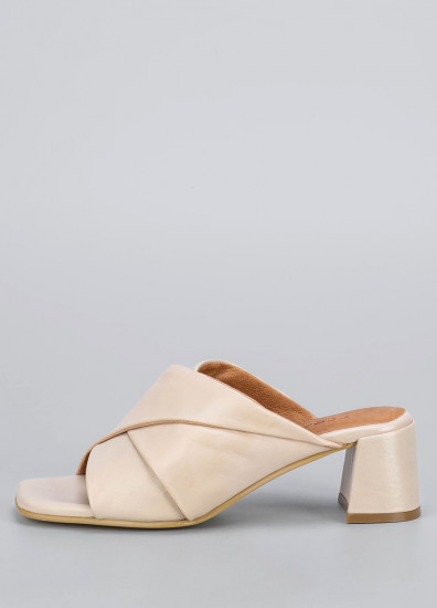 Шлепанцы для женщин