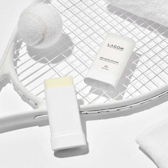 Матирующий солнцезащитный стик «Airy Velvet Sun Stick» SPF50+ PA++++