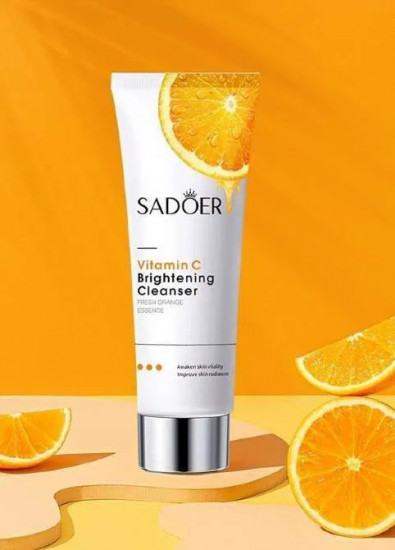 Пенка для умывания «Vitamin C Brightening Cleanser»