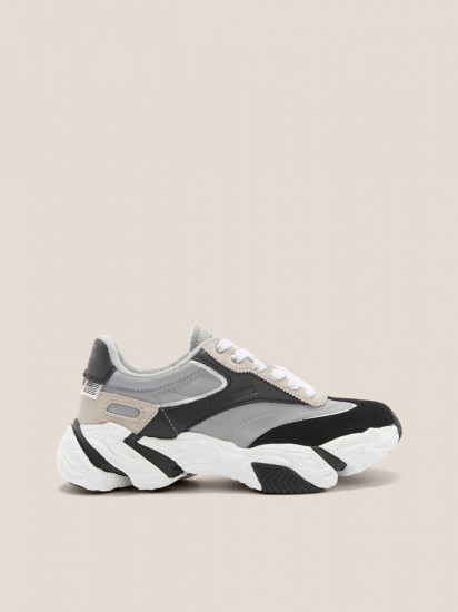 Кроссовки женские