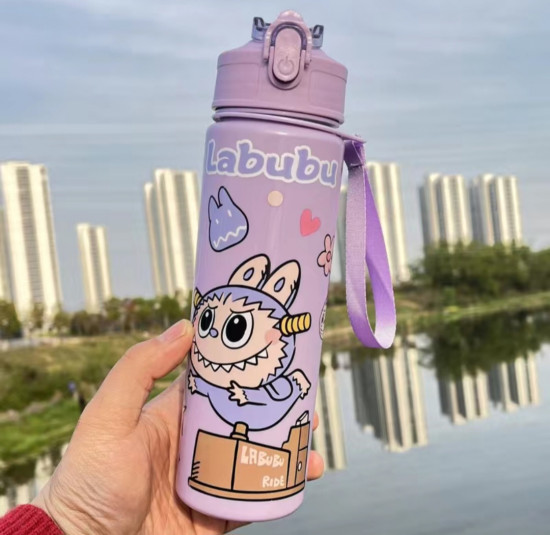 Детская бутылка для воды «Labubu»