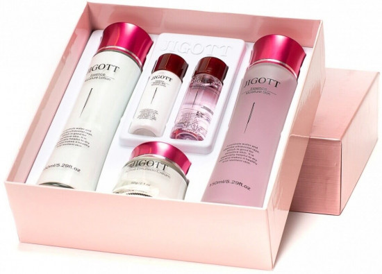 Набор корейской косметики увлажняющий «Essence Moisture Skin Care 3 Set»