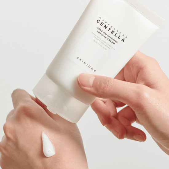 Крем для лица с центеллой осветляющий капсульный «Madagascar Centella Tone Brightening Capsule Cream»