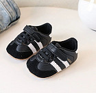 Кроссовки-пинетки для малышей