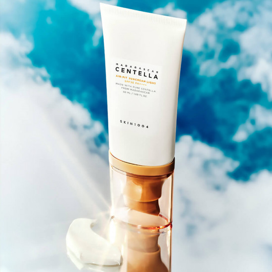 Крем для лица с центеллой солнцезащитный «Madagascar Centella Air-Fit Suncream Light» SPF30 PA++++