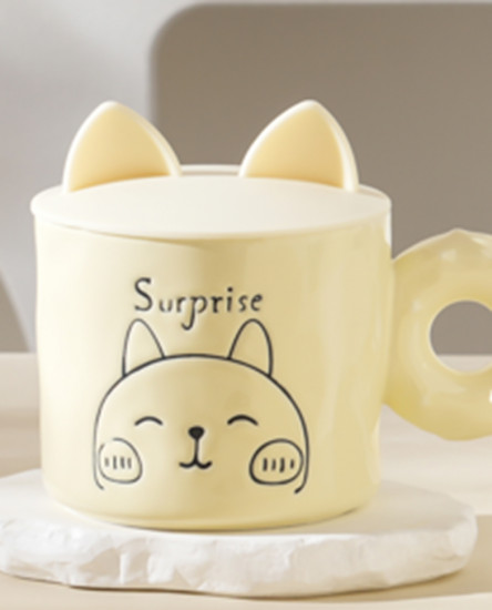 Кружка с крышкой «Kitty surprise»
