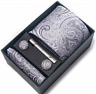 серебристый