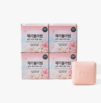 Крем-мыло для лица с экстрактом вишни «Cherry Blossom Moist Whipping Bar»