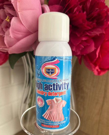 Спрей для удаления пятен на одежде