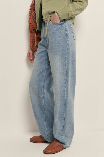 Джинсы женские