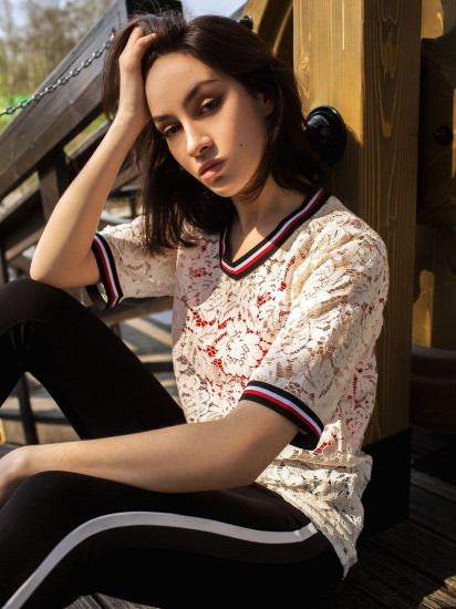 Футболка женская