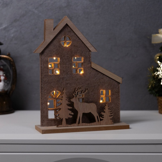Фигура деревянная «Изба с оленями»
