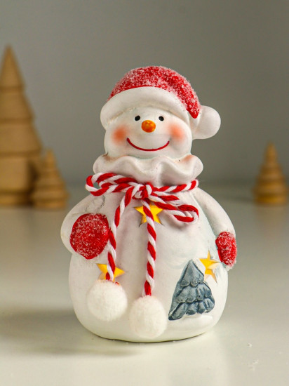 Фигурка светящаяся «Снеговик в шубке с помпонами»
