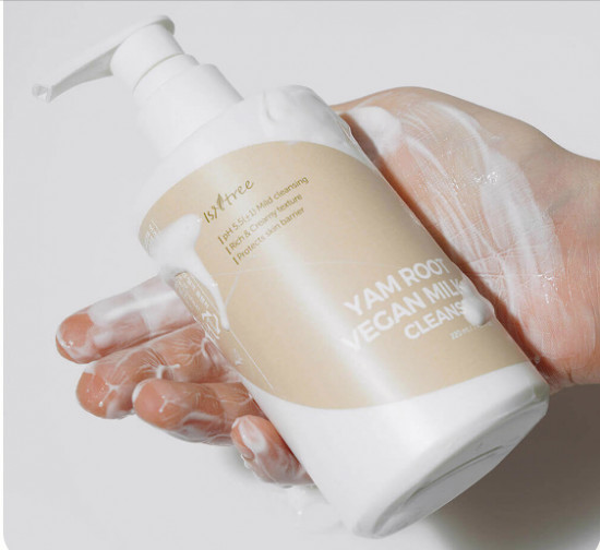Очищающее молочко для умывания с экстрактом корня ямса «Yam Root Vegan Milk Cleanser»