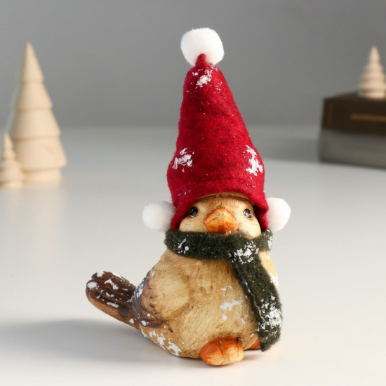 Фигурка «Воробышек в шапке-колпаке и шарфике»