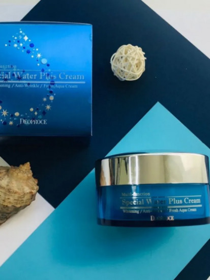 Многофункциональный увлажняющий крем для лица «Special Water Plus Cream»