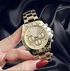 золотистый