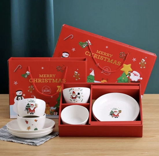 Наборы новогодней посуды
