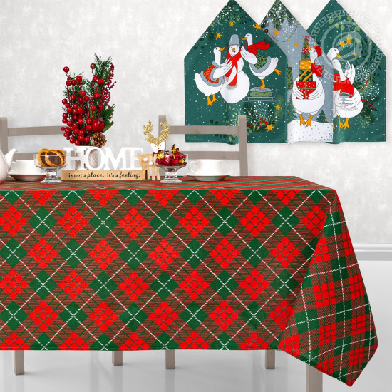 Набор подарочный из скатерти и полотенец «Шотландия»