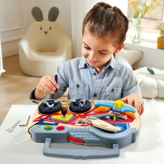 Игрушка-бизиборд «Цвета и формы. Маленький гонщик»