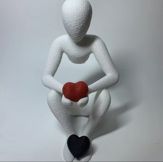 Статуэтка «Фигура с двумя сердцами»
