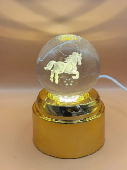 Светильник «Бегущий конь»