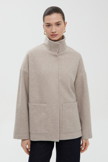 Однобортное полупальто на кнопках