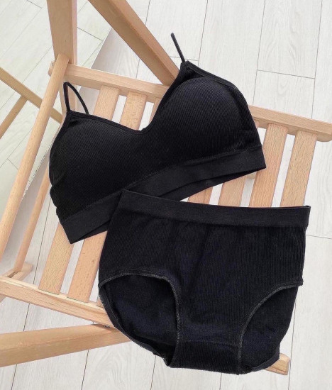 Комплект нижнего белья женский