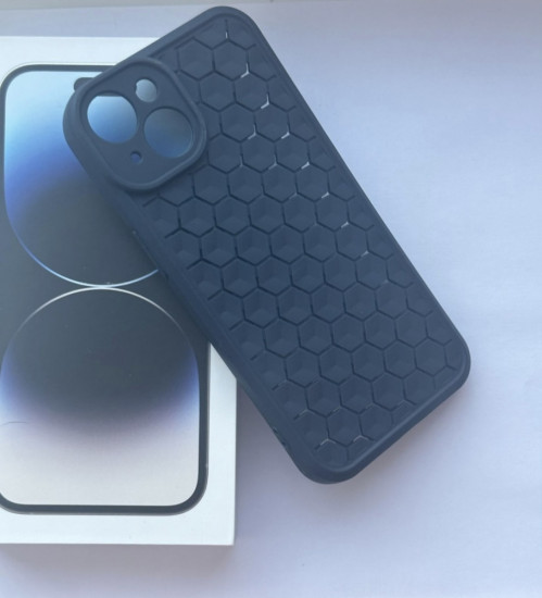 Чехол-накладка на iPhone 15