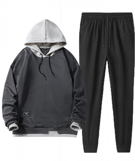 Мужской костюм