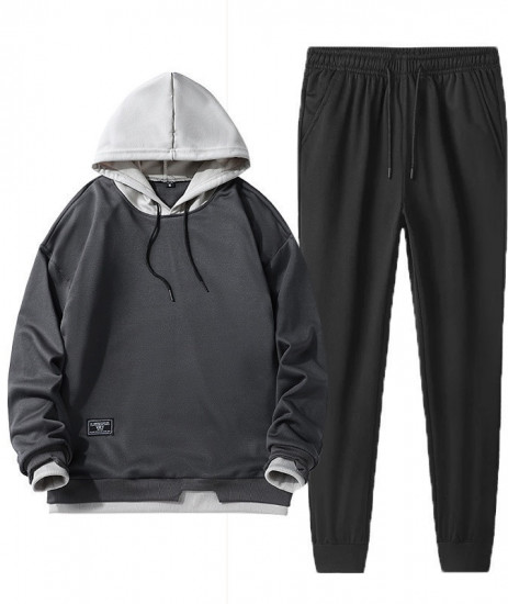 Мужской костюм