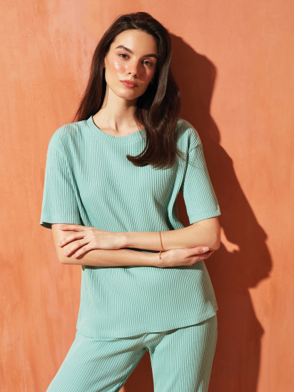 Футболка женская