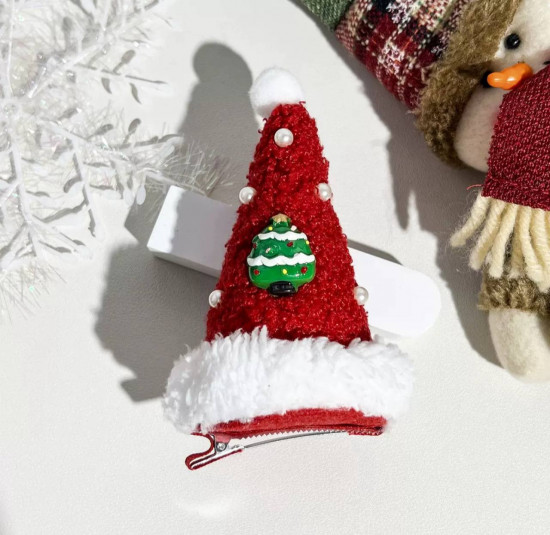 Заколка для волос с новогодней мини-шапочкой