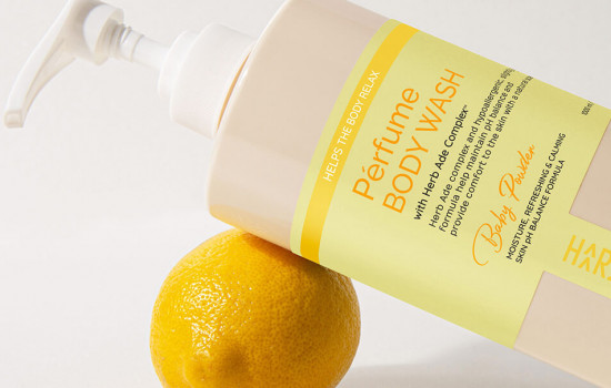 Увлажняющий гель для душа с ароматом детской присыпки «Perfume Body Wash Baby Powder»