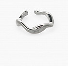 серебристый