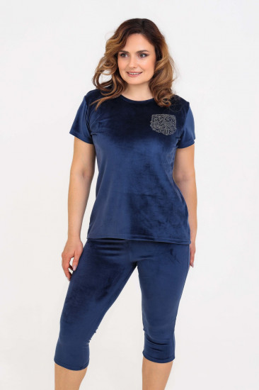 Костюм женский