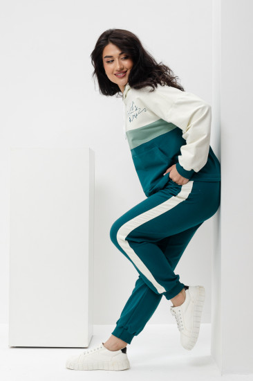 Костюм женский