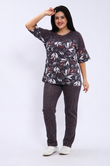 Костюм женский