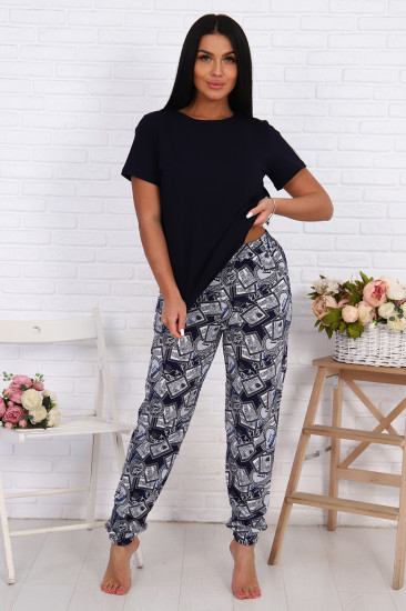 Костюм женский