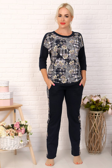 Костюм женский