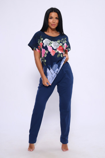 Костюм женский